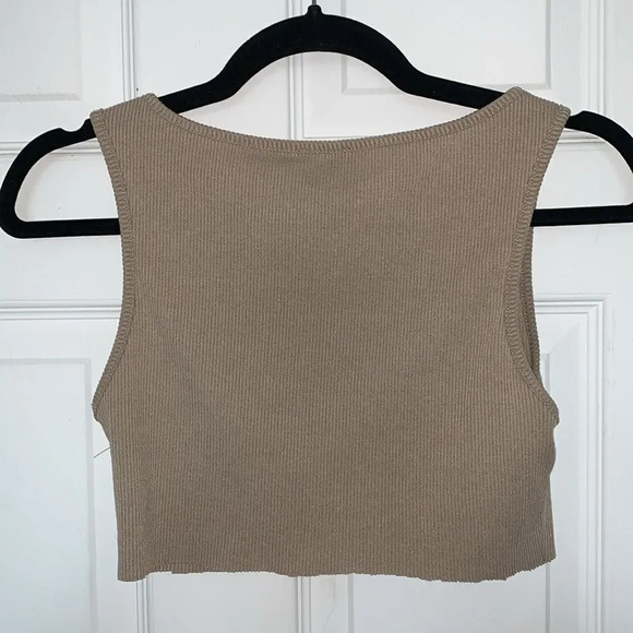 Princess Polly Cropped Tank Top - Picture 2 of 3